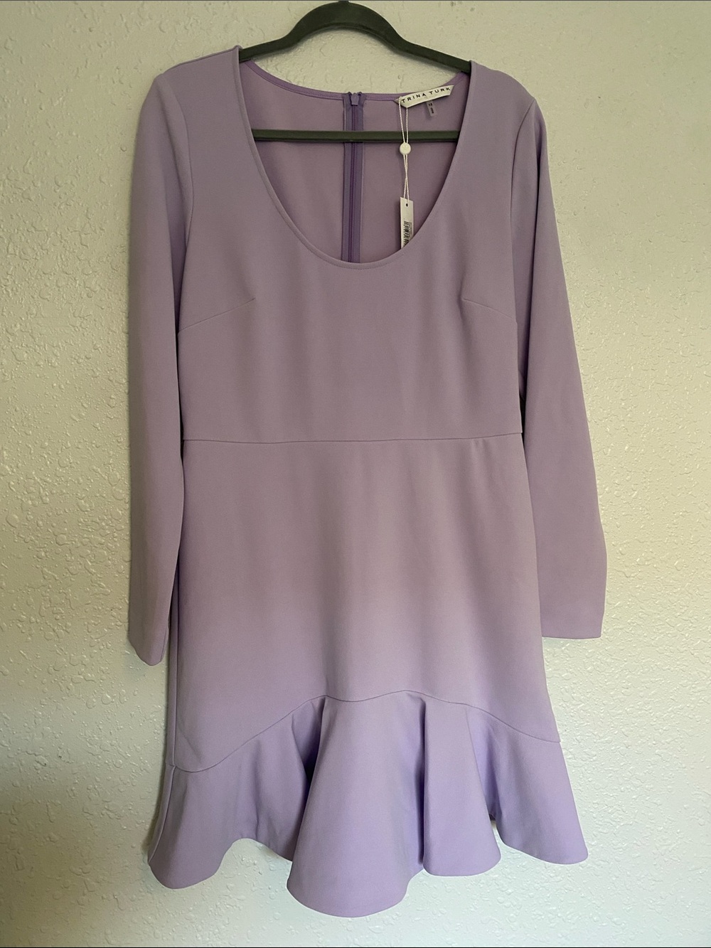 Trina Turk - Lavender Long-Sleeve Scoop Neck Form 3 Mini Dress - Size 12